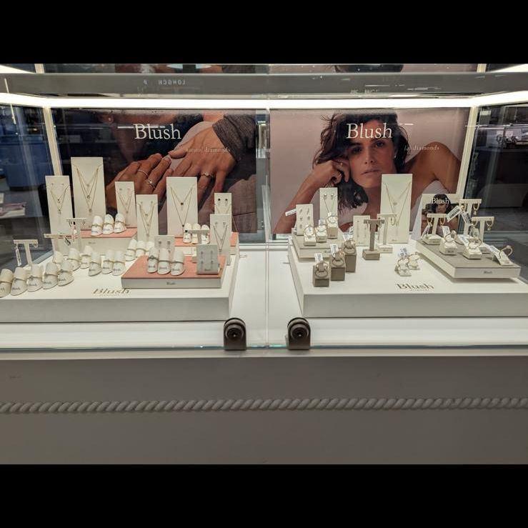 Getting ready for Christmas with Guess, Blush and TiSento at the Bijenkorf Rotterdam image