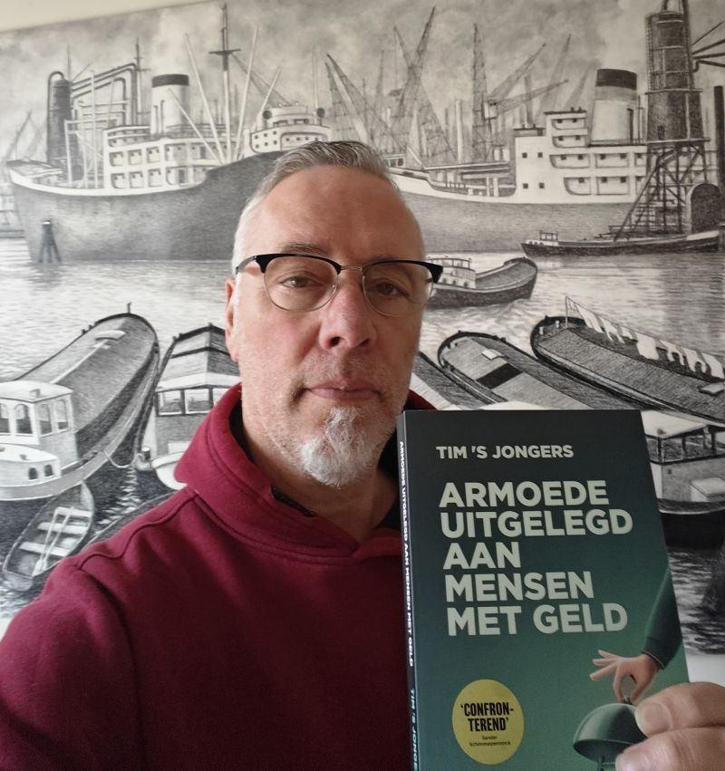 Een schurende musthave voor iedereen die zich (professioneel) bezig houdt/geeft om mensen aan die kant van de samenleving image