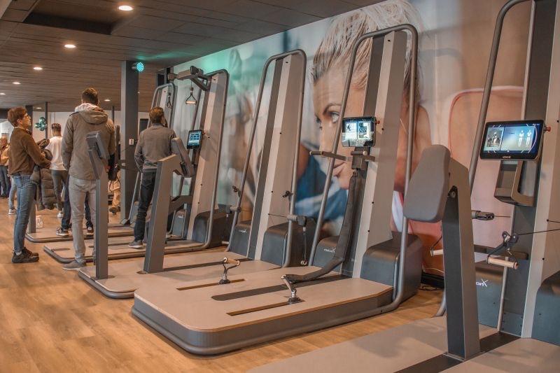 Als jij als als personal trainer zou investeren in een schaalbaar trainings model en je zeker wist dat 100 mensen zouden komen voor tryout. image