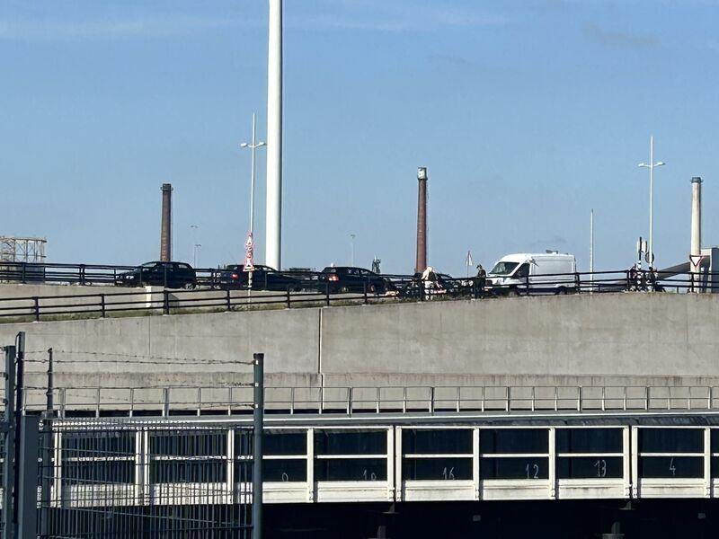 Dat de start van Sail Amsterdam geheel conform de tijdsplanning verliep is mede te danken aan een aantal inwoners van IJmuiden image