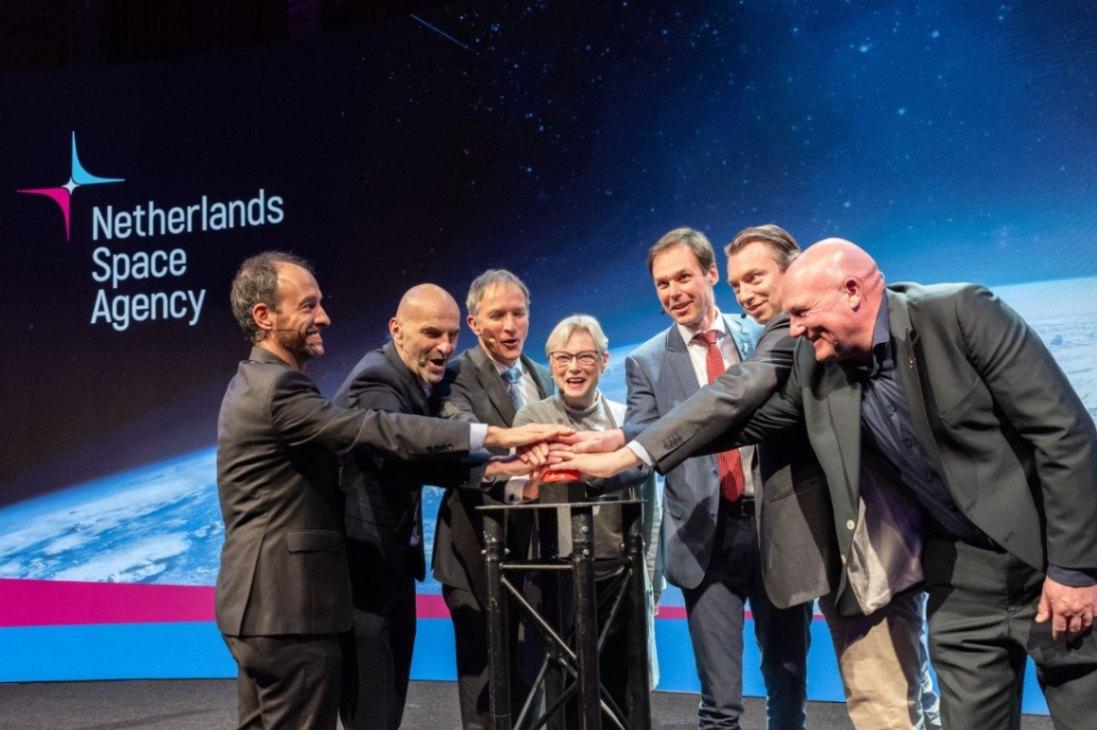 Nederlandse ruimtevaart versterkt met de Netherlands Space Agency image