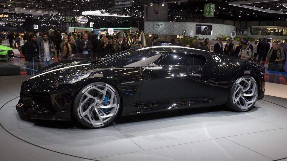Tweedehands Bugatti La Voiture Noire te koop vanaf €23 miljoen: exclusieve hypercar zoekt nieuwe eigenaar image