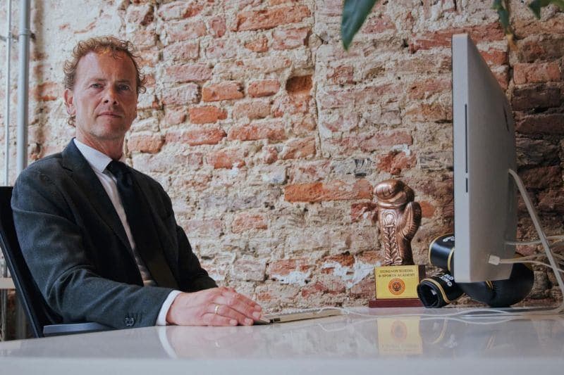 Today, I am delighted to welcome six additional members to our family: the National Federations for boxing in Kosovo, Syria, Hungary, Malawi, Switzerland and Estonia. image