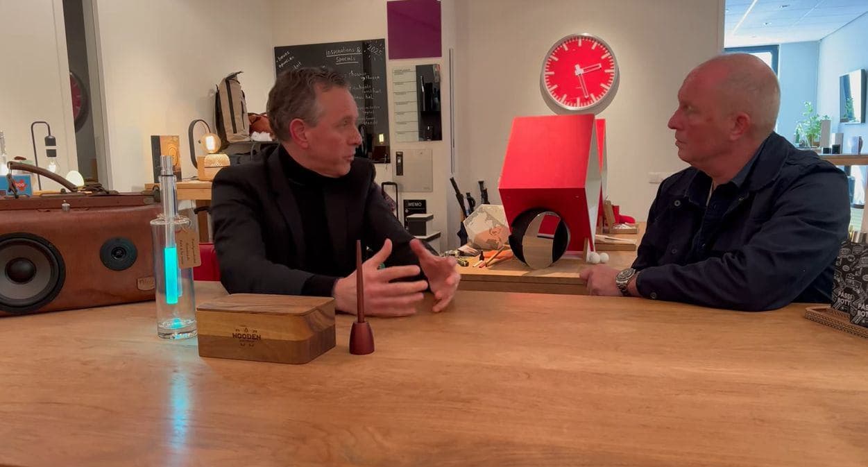 Putiton visits and meets Cadeauxperts in Moordrecht, The Netherlands image