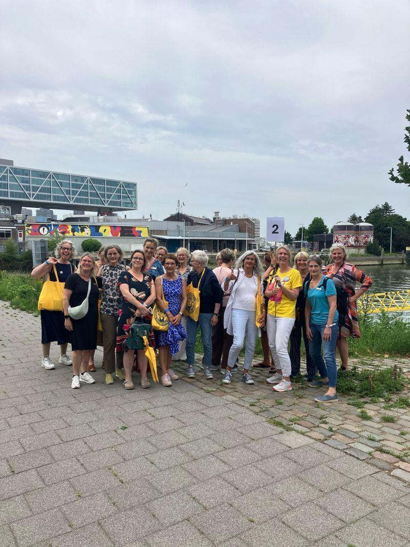 Samen met ongeveer 450 leden vanuit heel Nederland hebben wij gisteren de jaarlijkse Inspirada gehad. De dag begint altijd met de verplichte Alv. image