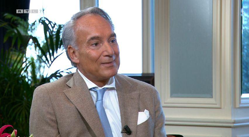 Beauty-expert John Kooijman onthult de nieuwe huidverzorgingstrend bij Harry: een nachtcrème met zalm sperma DNA. image